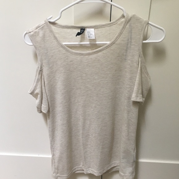 H&M Divided Tan Cold Shoulder Top - Picture 2 of 7